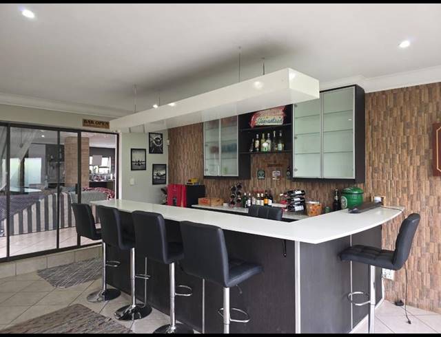 4 BEDROOM HOUSE FOR SALE IN ZAMBEZI COUNTRY ESTATE